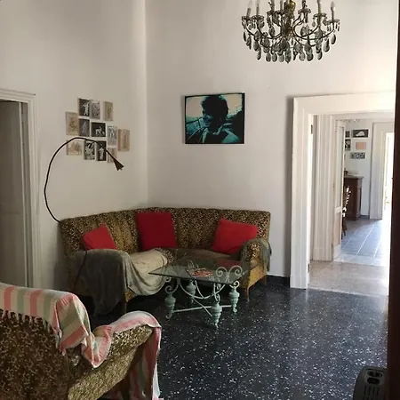 Montesanto House Bed & Breakfast *